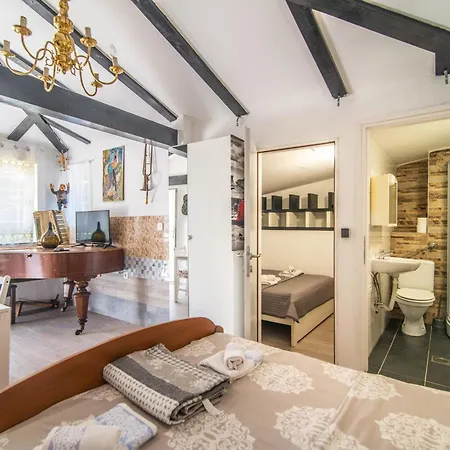 Giovanna Boutique & Pool Guest house *