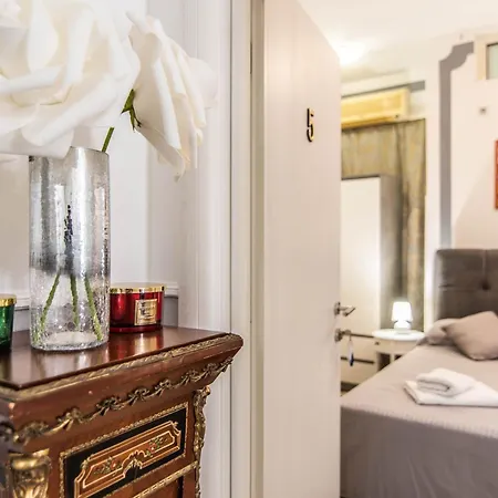 Giovanna Boutique & Pool Guest house