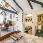 Giovanna Boutique & Pool Vendégház 3*