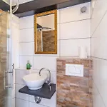 Giovanna Boutique & Pool Vendégház 3*