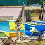 Giovanna Boutique & Pool 3*