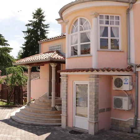 Πανσιόν Giovanna Boutique & Pool